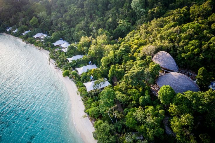 Singapore to Bawah A Tale of Two Paradises 1